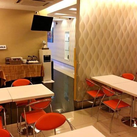 Mornington Hotel Medan Ipoh Kültér fotó